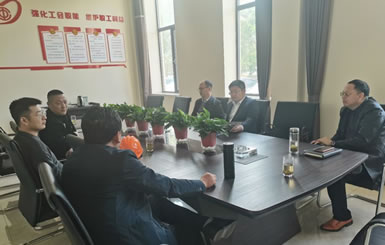 pg游戏网站:绍兴紫宸激光请求桌面式同轴测温主动旋转送丝激光锡丝焊接机专利提高设备对杂乱焊接场景的适应性